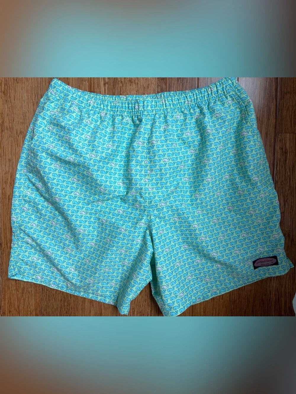 Vineyard Vines Mens swim trunks size XL